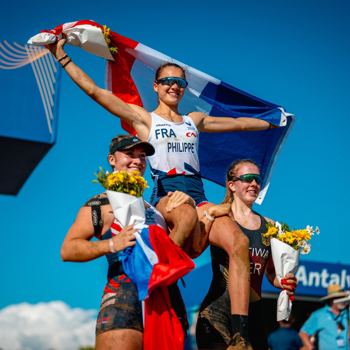 WorldRowing's tweet image. 2️⃣5️⃣ MOMENTS THAT WERE ROWING IN 2️⃣0️⃣2️⃣5️⃣:

1️⃣7️⃣ There were record entries at the 2025 World Rowing Beach Sprint Finals in the under 19 men and women’s solo, and the under 19 mixed double sculls, with some of the first-time competitors having their eyes on a potential…