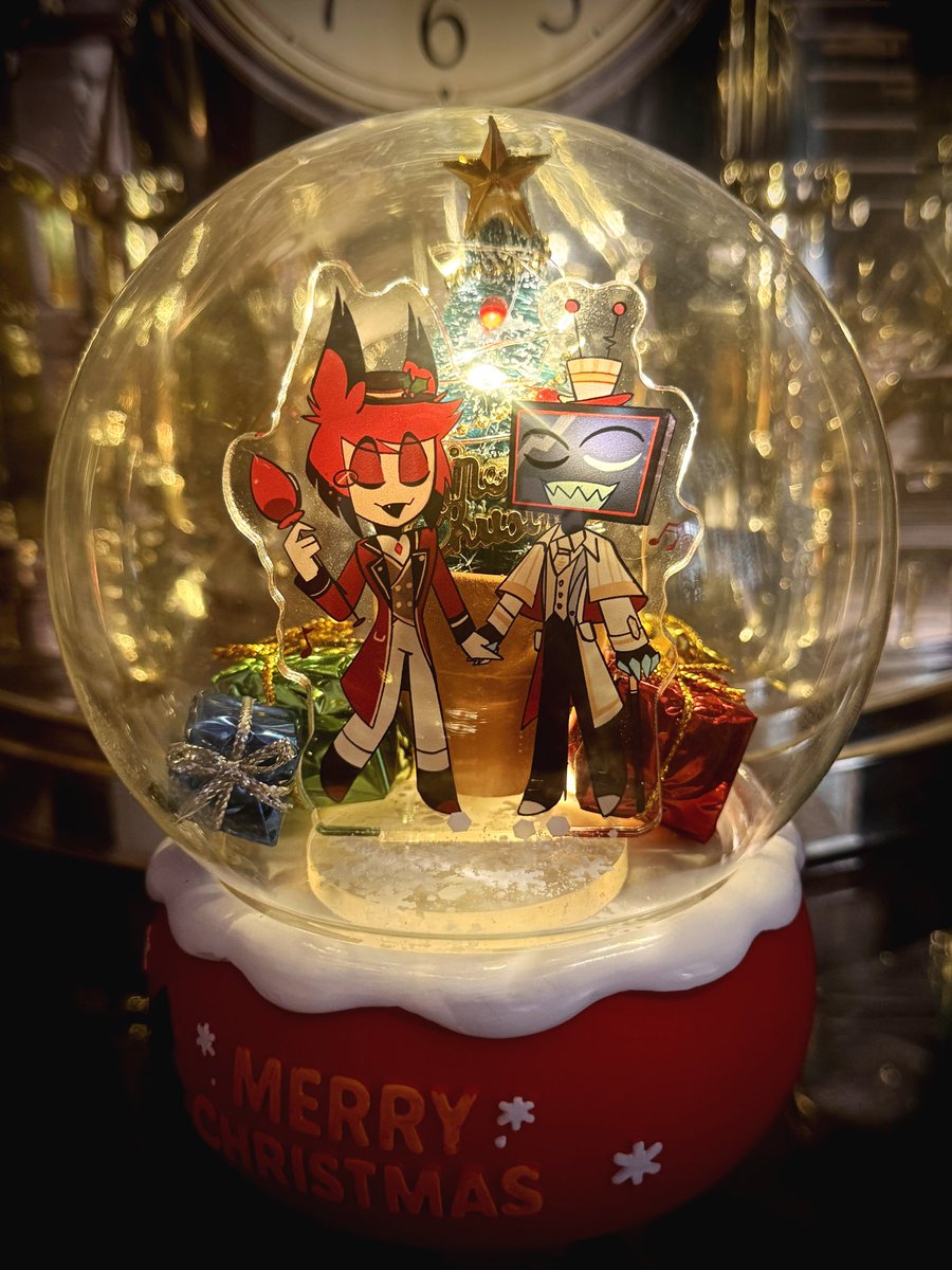 Xi82831500's tweet photo. ✨Merry Christmas✨
#HazbinHotel #RadioStatic #StaticRadio https://t.co/UDce56EqQ8