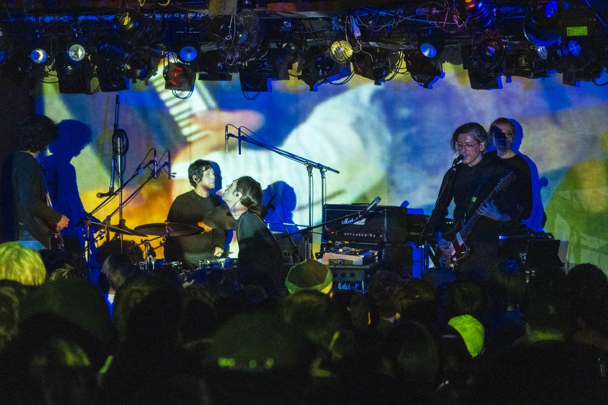 12.14 “ECHOFRAME”
＠桜坂セントラル
満員御礼ありがとうございました！

downyは2025年最後のライブにふさわしい
最高のイベントでした
2026年もよろしくお願いします

📷Eisuke Asaoka