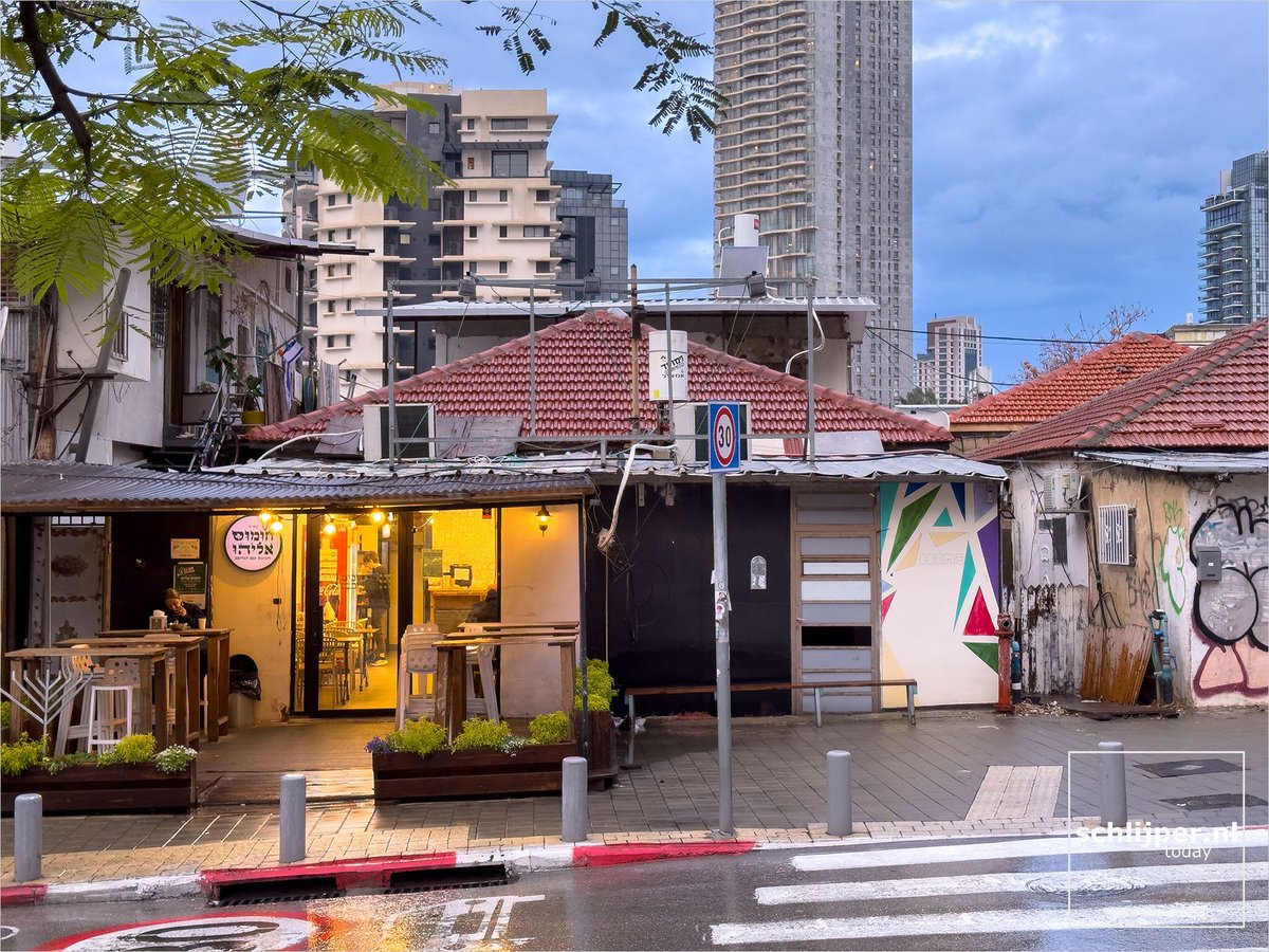 schlijperisrael's tweet image. Ma'on 
#hummus #litwindows