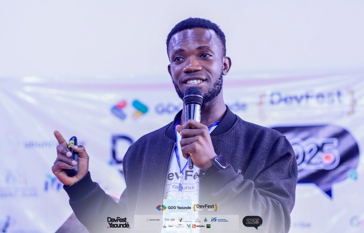 Yunwen 💙 tweet media