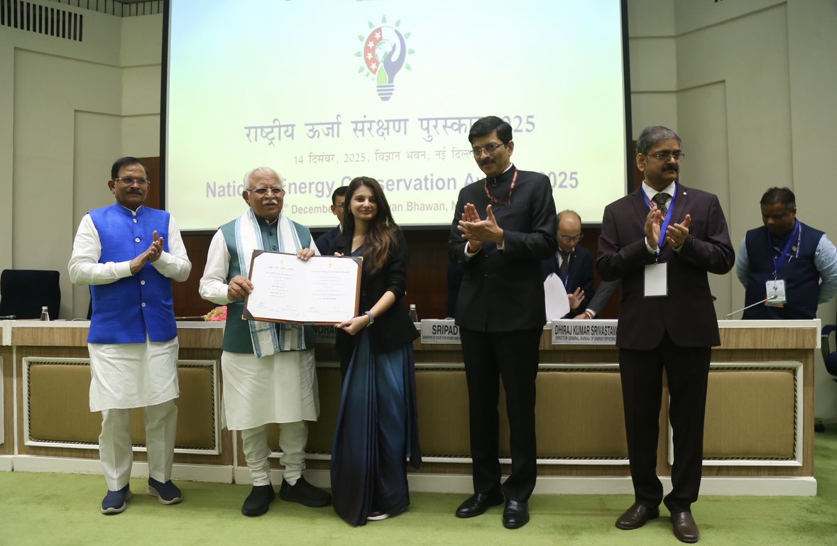 Vanshika tweet media