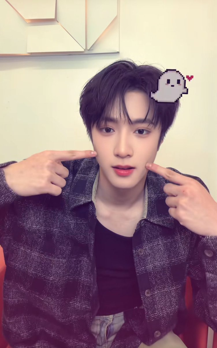 biwenxjun's tweet photo. 先天小狗体质！！ https://t.co/hxj7xSh389