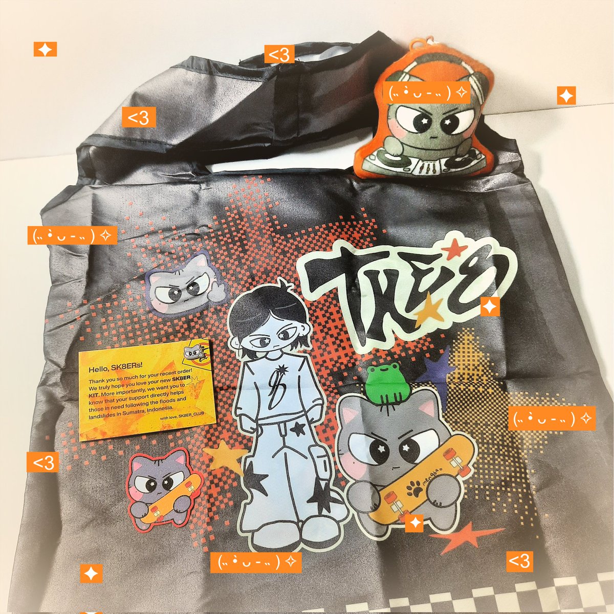 —★ happie mails
honestly this is SUPEER CUTE FR >___< thanks @SK8ER_CLUB sudah menciptakan Mengbao gemas ini!! i lov it soOo much🧡🖤