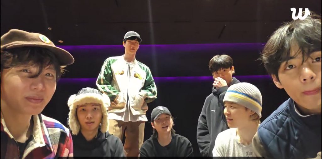 I have no words to express how happy I am.. MY FAMILY CAME HOME 😭😭