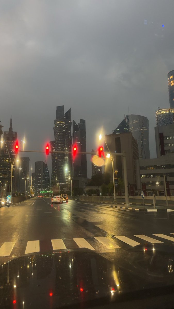 QatarSaeed's tweet image. مطر على القلب قبل الارض ، اللهم صيباً نافعاً..♥️⛈