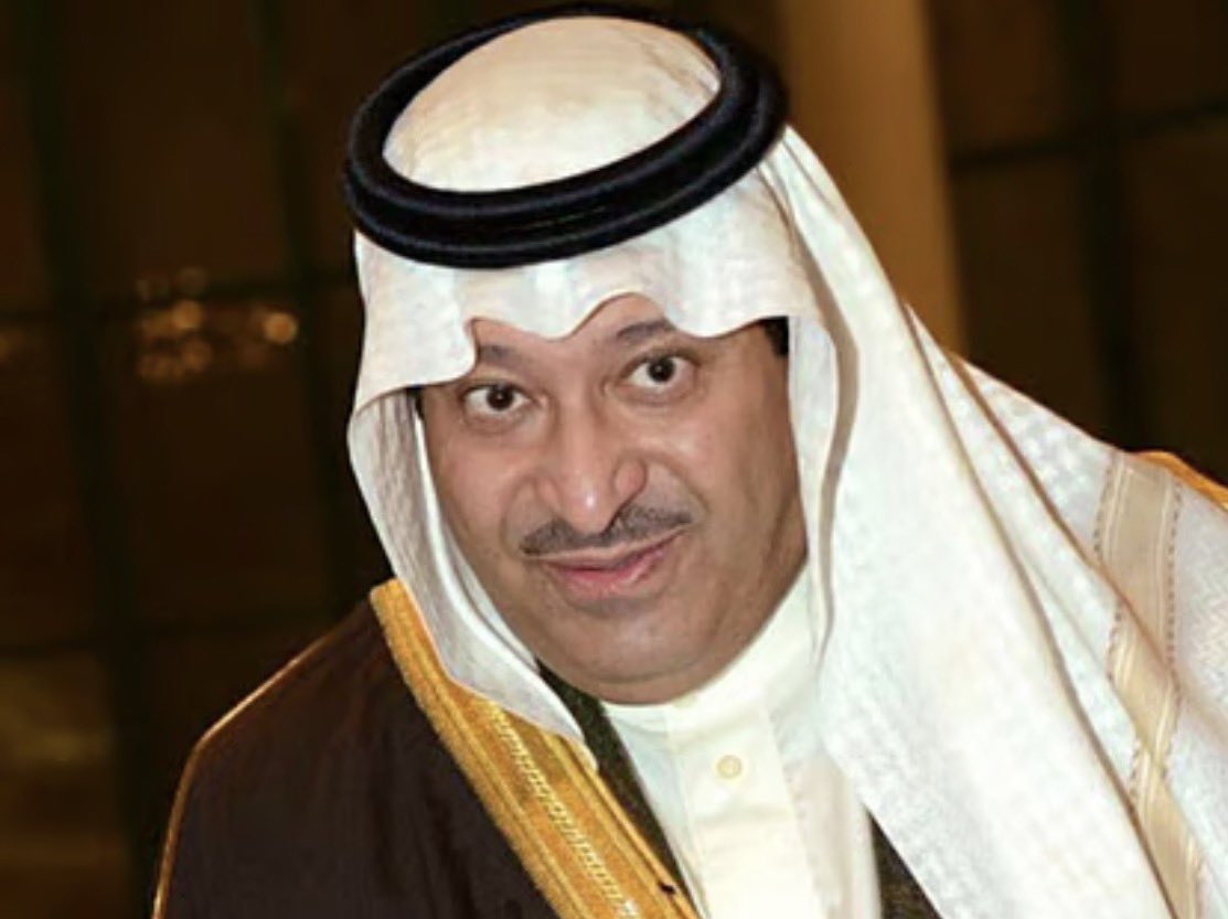 هذوليك مثل القراد في جمب البعير يمص دمه ويذمه 😎🤷
 #المطالبة_بحل_اتحاد_المسحل