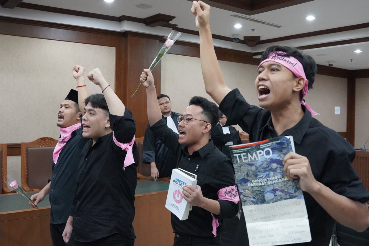 LBH_Jakarta's tweet image. Sedang berlangsung sidang para tahanan politik di PN Jakarta Pusat, yakni Pedro, Khariq, Syahdan, dan Muzzafar. 

📸 LBH Jakarta