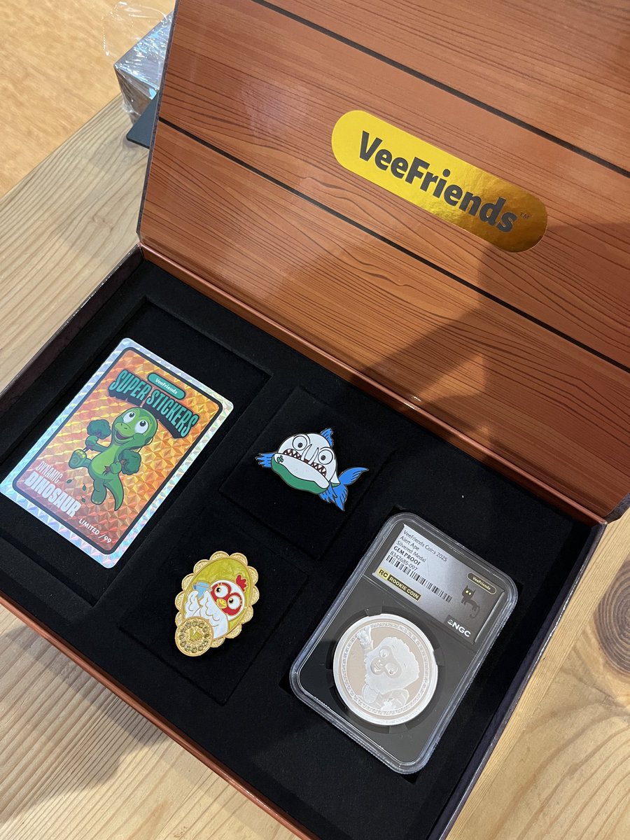 VeeVault tweet media