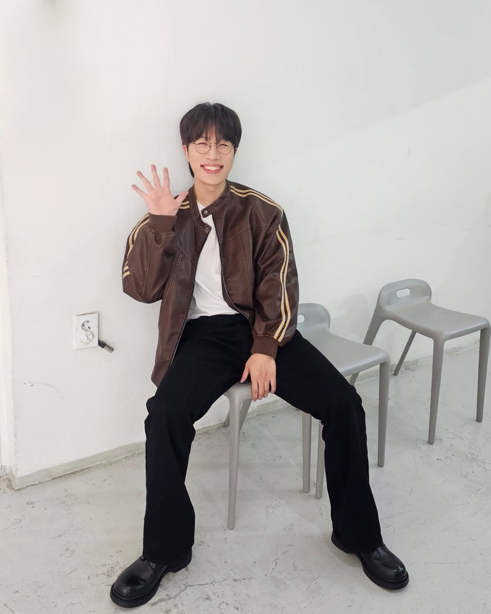 '사랑한 마음엔 죄가 없다' with 은호 (PLAVE) <a href="/plave_official/">PLAVE(플레이브) OFFICIAL</a> 

풀버전은 소란 공식 유튜브를 통해 확인 가능합니다.ᐟ
🔗 youtu.be/NNf9QhWjG58

#소란 #SORAN
#고영배 #서면호 #이태욱
#PLAVE #플레이브 #은호 #EUNHO
#DREAM #사랑한마음엔죄가없다 #사마죄