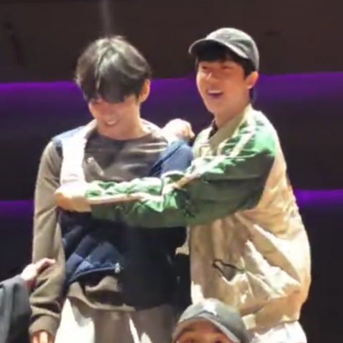 lolavblue's tweet photo. this is why we’re never getting that taejin live btw https://t.co/SIM1UPZ9IX