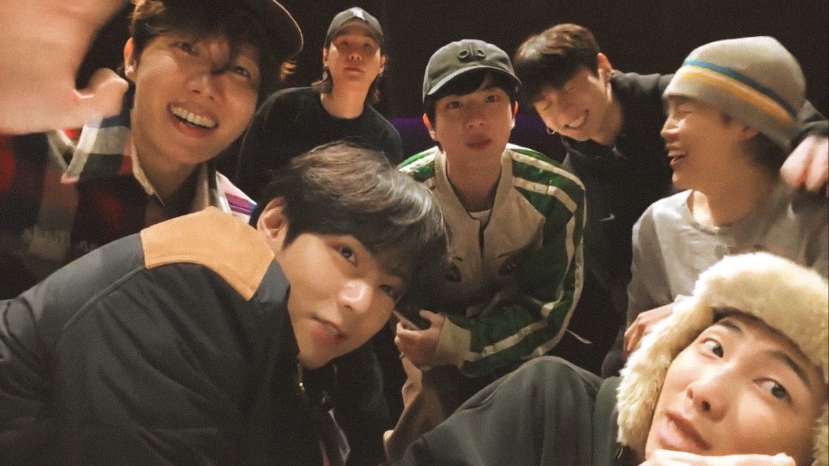 filmsforjin's tweet image. 7️⃣💜