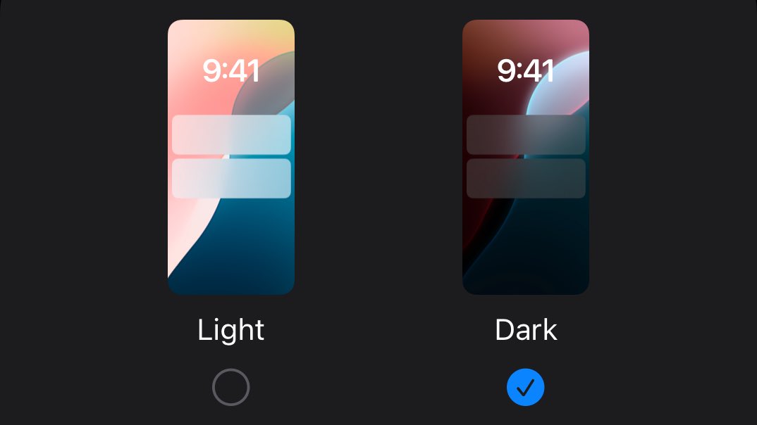 ayeshallnotcare's tweet photo. It’s 2025, y’all still using your phones light mode? https://t.co/En4qQwrVHR