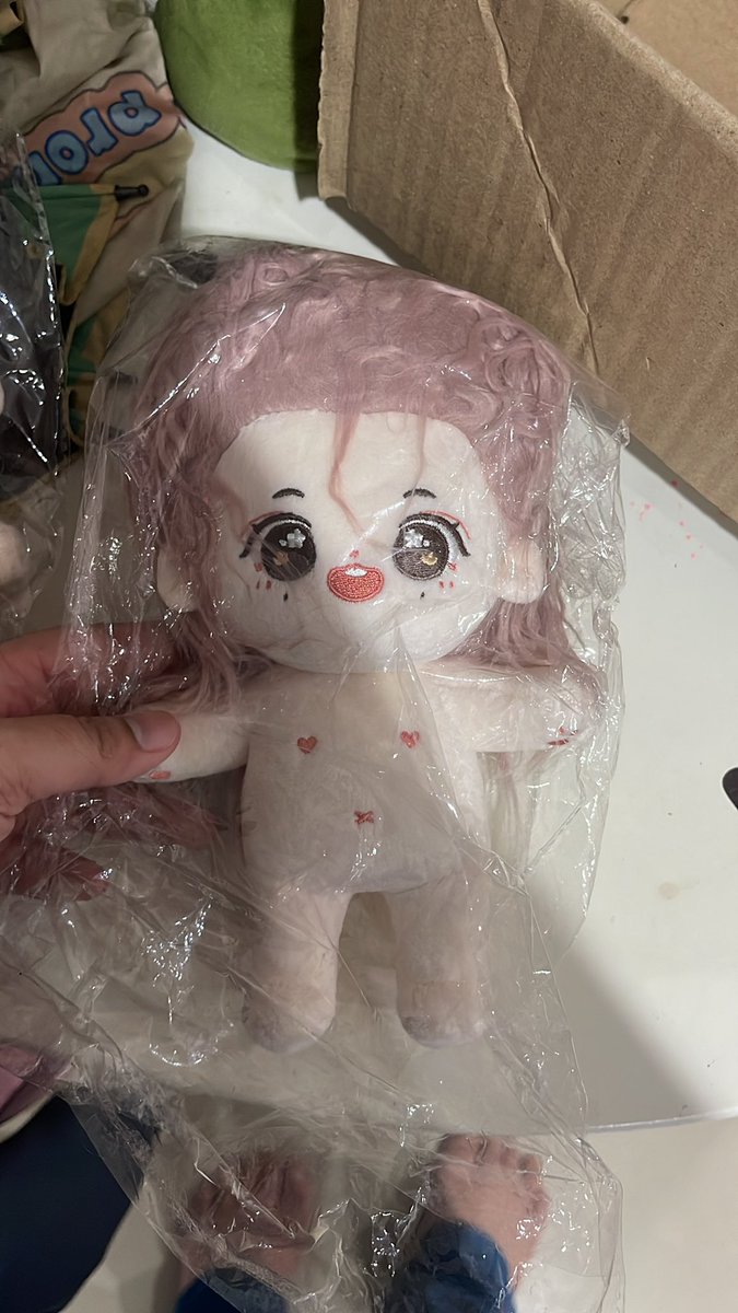 pengpraew's tweet photo. Sale ตุ๊กต��บิวกิ้นพีพี ตัวละ 120 บาท  #แปลรักOfficialGoods #ตลาดนัดบิวกิ้นพีพี #ตลาดนัดบกพพ #แปลรักฉันด้วยใจเธอthealbum #แปลรักฉันด้วยใจเธอPhotobook #ppkritt #bbilllkin #BKPP #colorsculturebyPPKRITT https://t.co/uHyniYyVDz