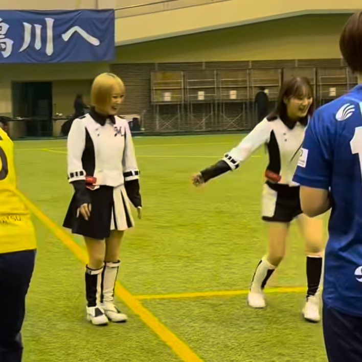 _34mn_'s tweet image. はつねたん、
わたしが ﾌｯﾄｻﾙ 教えるよ?! （）