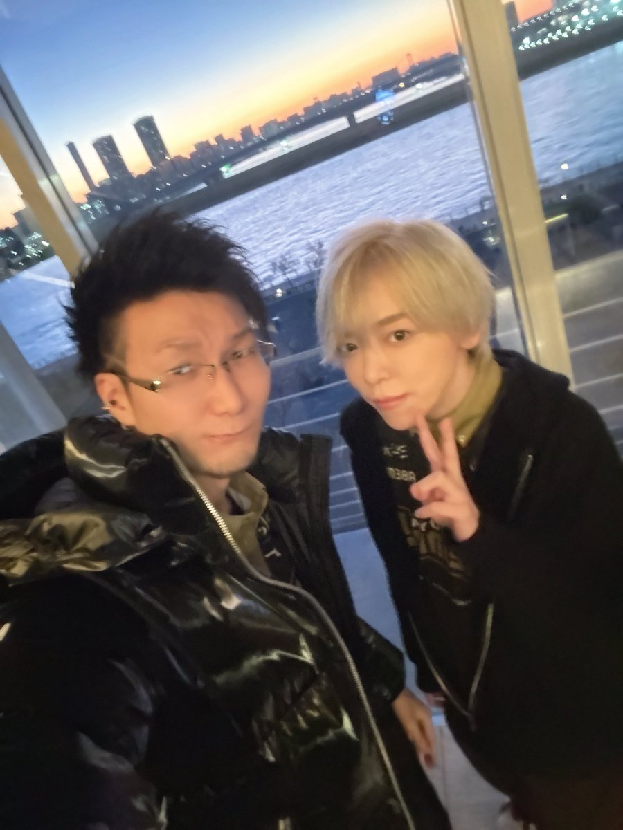 yoshihiro_npm's tweet photo. 渋谷ABEMASパブリックビューイング！！！

夕日が綺麗な豊洲〜。 https://t.co/dJLJf2vWXv