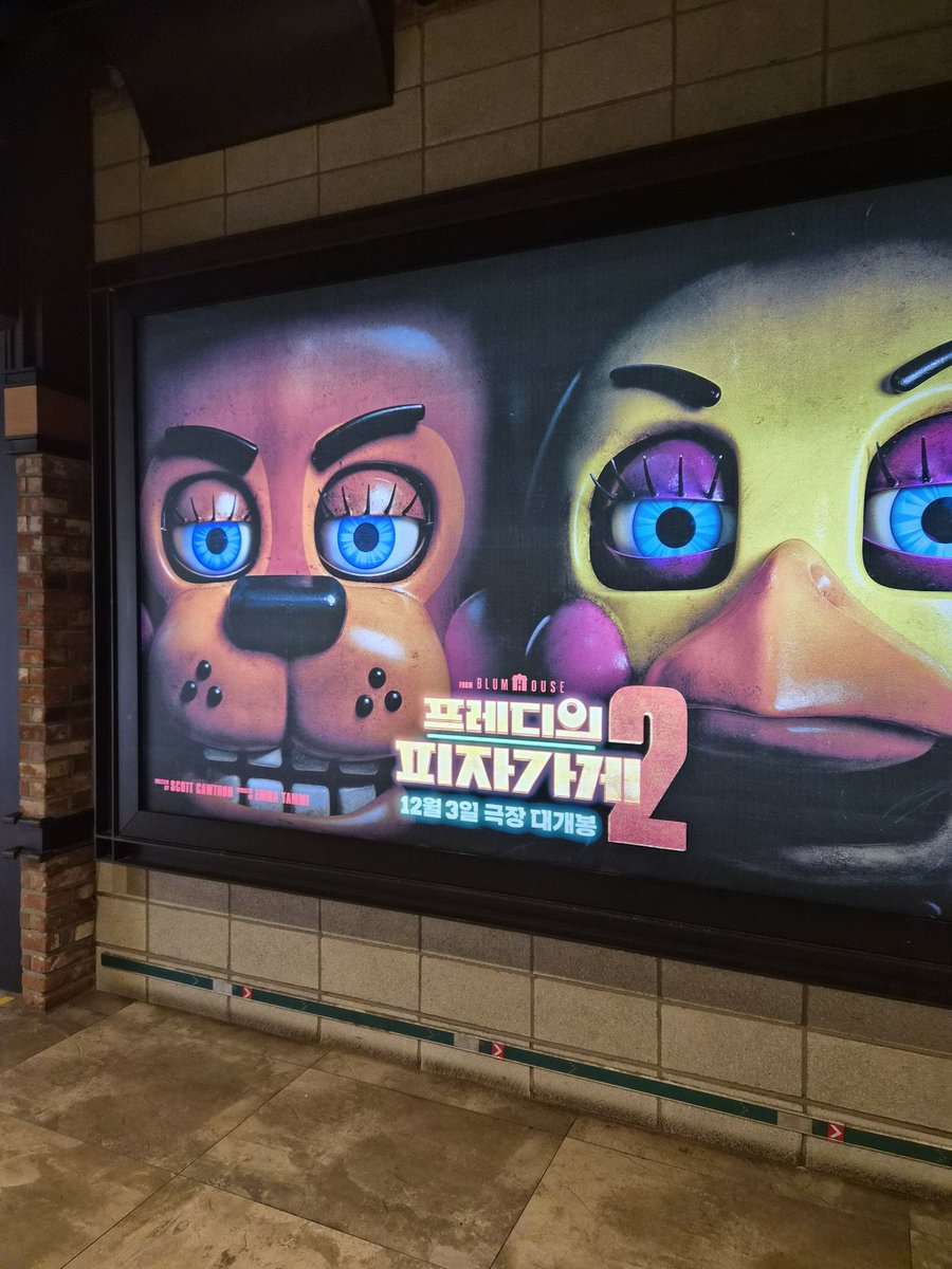 lanslid3e's tweet photo. Watched fnaf2 for the authentic #springttore experience https://t.co/195Qqlgqpm