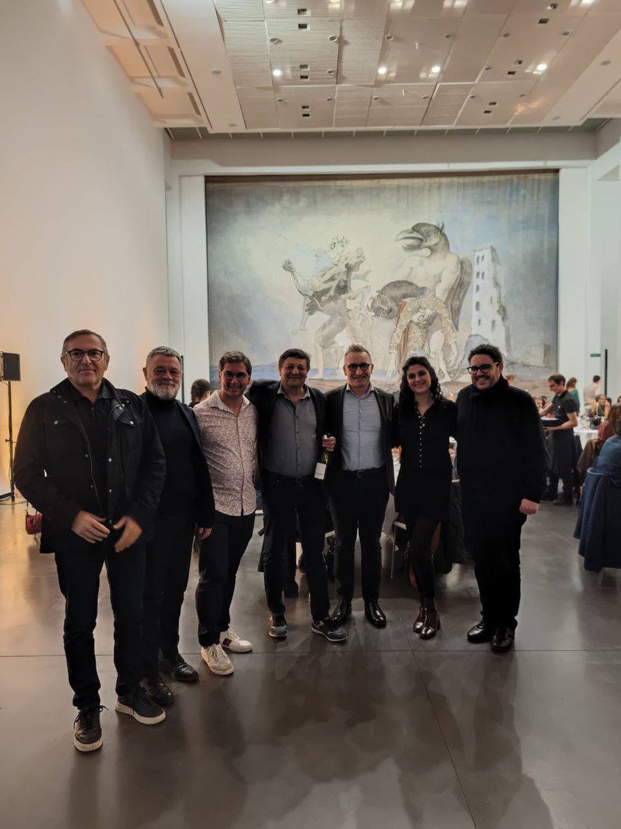 Belle réussite pour la 1ère édition des Dîners d’exception des #vinsdefronton au Musée <a href="/lesabattoirs/">les Abattoirs</a> : un menu imaginé par 4 chefs toulousains, subtilement accordé au savoir-faire de nos vignerons. Une expérience que les #Toulousains ont appréciée devant le Minotaure ! <a href="/elusduvin/">ANEV</a>
