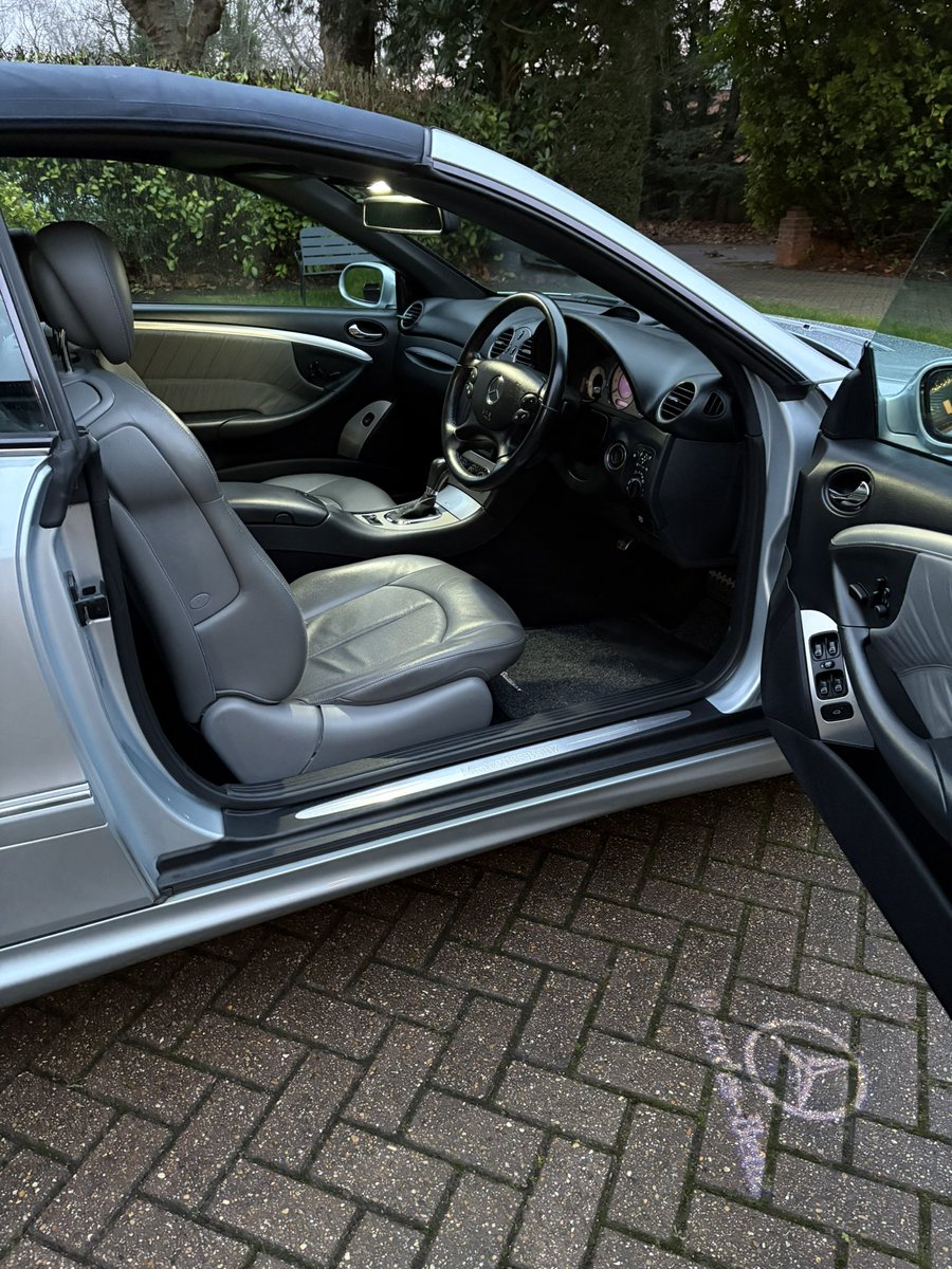 Simon Lane tweet media