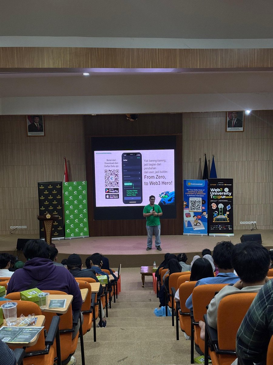 urayristiyadi's tweet photo. Seru banget acara Web3 University Tour di Universitas Tanjungpura by @BinanceAcademy @tokocrypto @tokotoken_id @coinvestasi atas insight dan pengalaman berharganya terkait WEB3 Blockchain
#BinanceAcademyUniversity #ExchangeIndonesia
#TKOKeepBuilding
#SemuaBisaCrypto https://t.co/38oLPbkMqZ