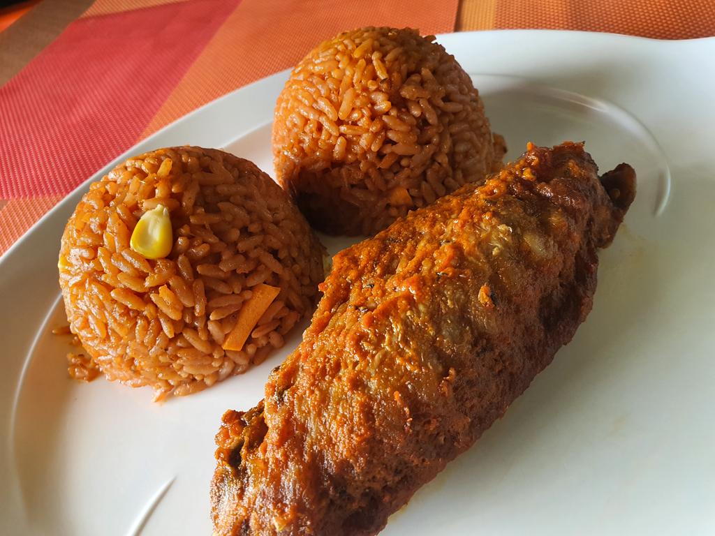 Team Fish 

Or 

Team Turkey 

Hello there, do you need food in bowls or packs? We're your plug for delicious meals in lagos. We also cater for events, grills. Send us a dm or via the link in bio for booking.

Kindly retweet 🙏