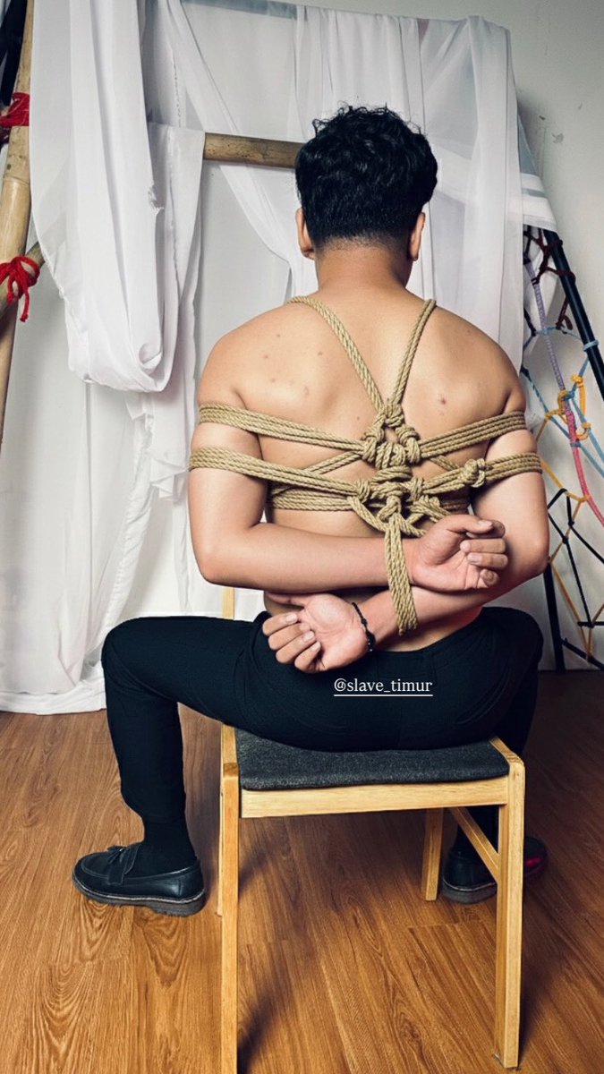 Slave Timur tweet media