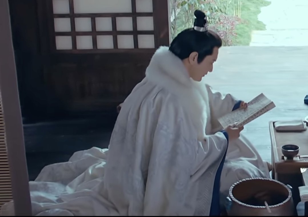 iceboundove's tweet photo. ⠀ ⠀winters⠀come⠀and⠀go——endlessly.⠀plum⠀blossoms⠀bloom——endlessly.

⠀⠀⠀⠀xiao⠀pingzhang,⠀young⠀lord⠀of⠀changlin⠀mansion. https://t.co/KuCzAhTycn