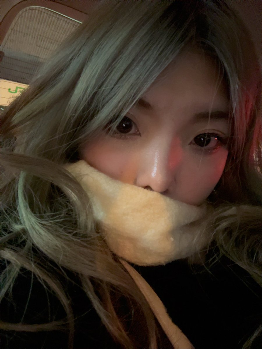 明日は大掃除と忘年会で店休日となります！
よろしくお願いします🙇‍♀️
今日は
☆みゆ
☆れあ
で、待ってます☺️
 #東京 #新宿 #歌舞伎町 #初回2000円 #ラーメン無料 #老田屋 #飛騨高山 #新潟 #妙高 #ガールズバー #スナック #１階