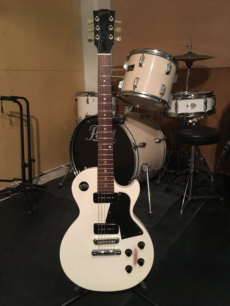 Monstyレスポール 自分はこれ 型番とか詳しいこと全然分からないし 知らなくても全然平気