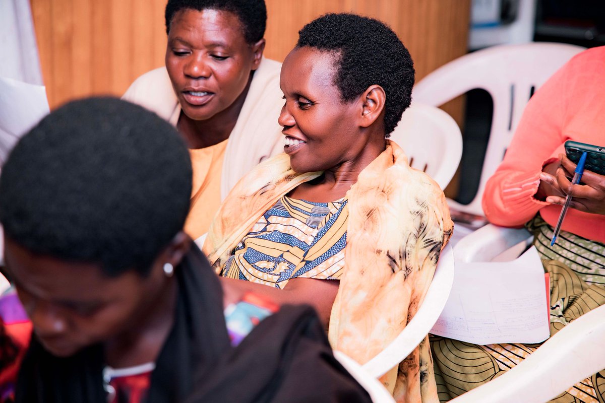 UyisenganImanzi's tweet photo. @UyisenganImanzi held one day training 4 caregivers, strengthening #positiveparenting & practical #businessskills. Caregivers gained knowledge in #saving & #incomegeneration to better support their children’s basic needs.@Net4kids @streetchilduk @Gasabo_District #kinyinyasector https://t.co/WKJy8vA17l