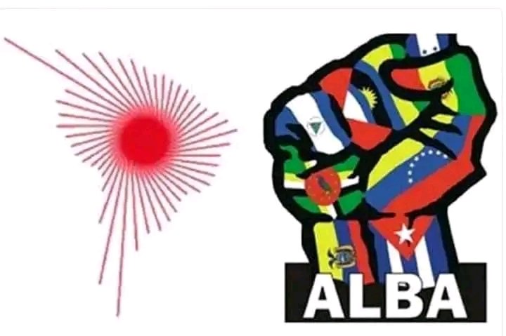 yorgelis1973's tweet photo. ‼️🇻🇪🫂🇨🇺EL ALBA NACIÓ DE UN ABRAZO‼️
‼️🇻🇪🫂🇨🇺El abrazo que marca nuestra historia‼️
🫂🇻🇪🇨🇺🇧🇴🇳🇮🇬🇩🇻🇨🇰🇳🇱🇨🇦🇬🇩🇲🫂
#ALBAUnida
#FidelPorSiempre
#CubaCoopera
@CubaGambia
@Bmcgambia2
@japortalmiranda
@GretzaP
@DiazCanelB
@Colaboracionqba
@AbelendaCuba https://t.co/vu9A1001AV