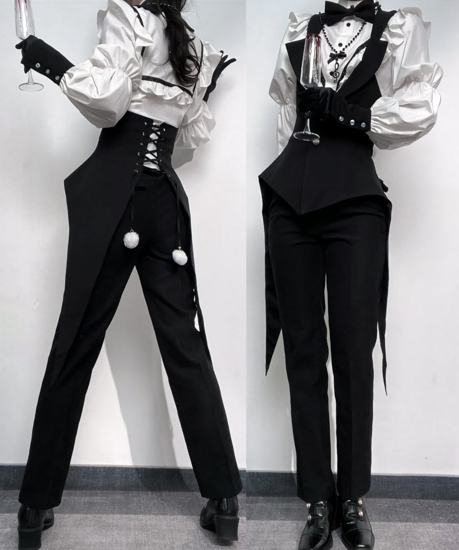 LolitaWardrobe's tweet image. Would you do me the honor of sharing a drink?  #GothicLolita #EGL #Ouji

◆ Outfits &amp;gt;&amp;gt;&amp;gt; lolitawardrobe.com/princes-ball-o…