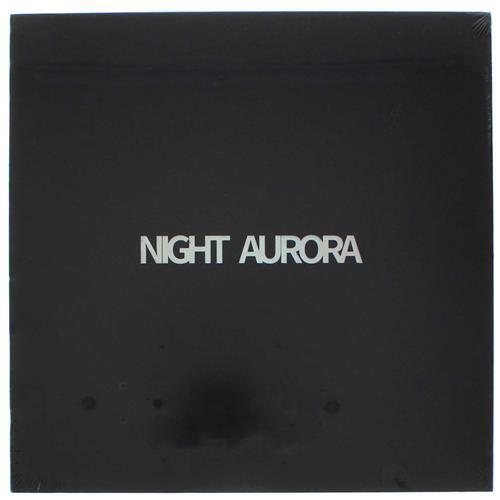 時光代理人 -LINK CLICK」から本日おススメするのは、 「NIGHT AURORA