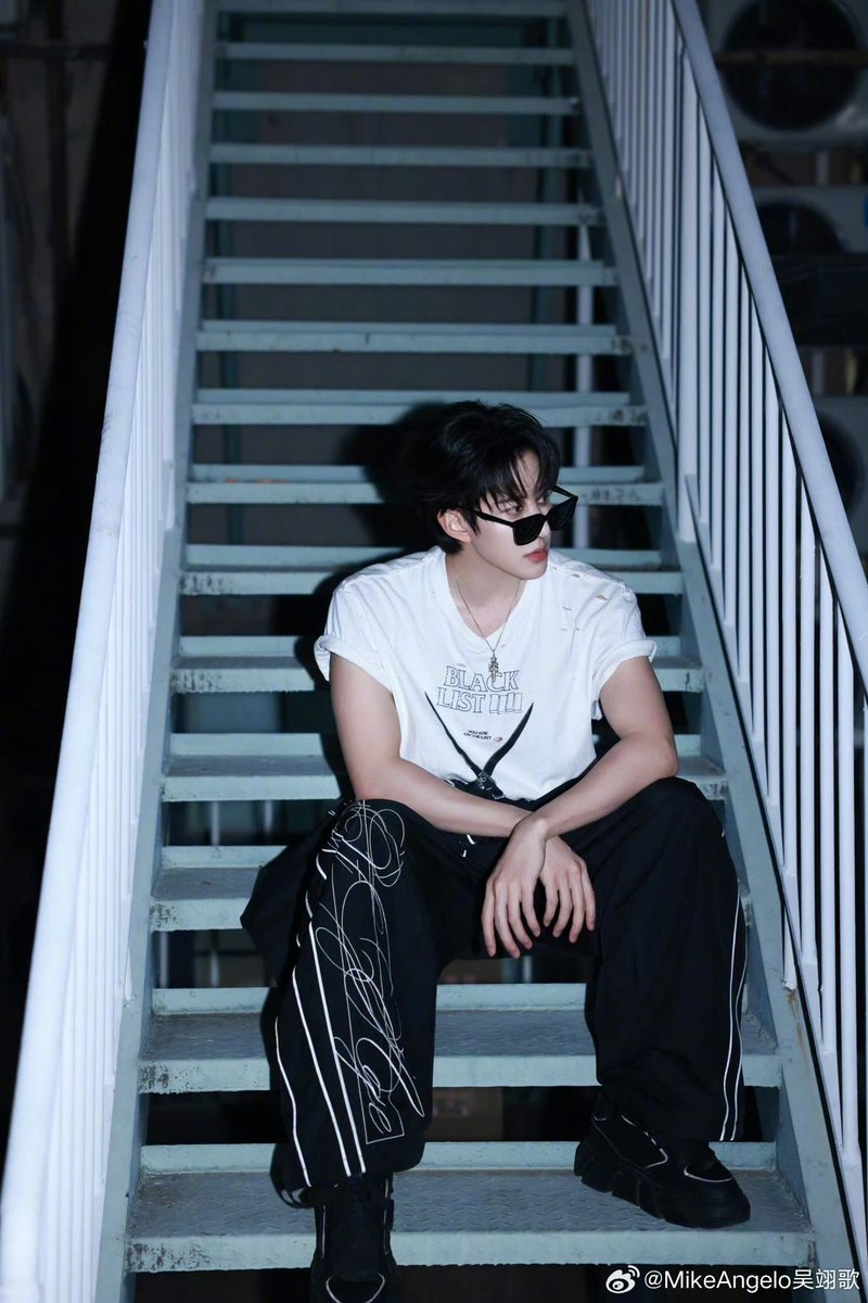 golfmikedotcom's tweet image. Lin Sweet เตรียมเปิดตัว

Mike Angelo weibo update 
#SpeedAndLove #ทางรักคู่ขนาน 
#mikeangelo 
#m1keangelo #ไมค์พิรัชต์