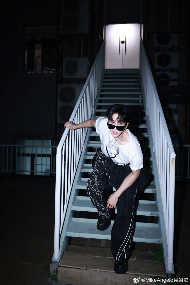 golfmikedotcom's tweet image. Lin Sweet เตรียมเปิดตัว

Mike Angelo weibo update 
#SpeedAndLove #ทางรักคู่ขนาน 
#mikeangelo 
#m1keangelo #ไมค์พิรัชต์