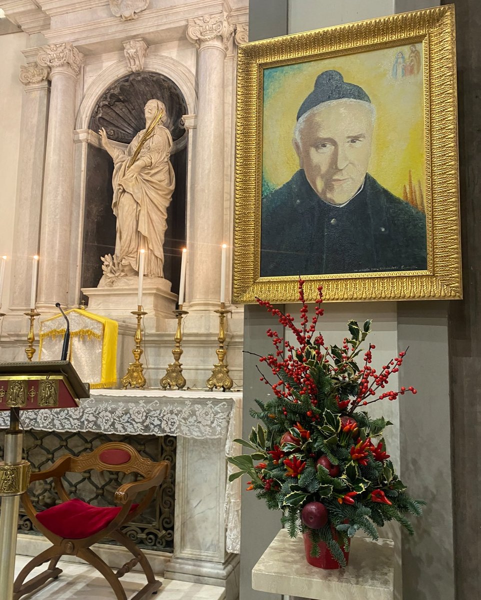 Los sueños de Dios
terminan siendo del hombre
cuando sentidos y corazón
se abren al amor y a sus entonces.

San José Manyanet es un ejemplo elocuente.

Hoy, al comenzar la Novena de Navidad, recordamos su solemnidad y nos dejamos acompañar por su testimonio silencioso y fiel. Que