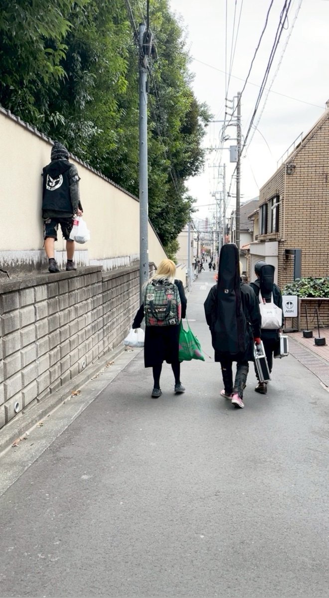 改めて東京3日間ありがとうございました。
なお、自主企画に関しては、Buenos caminosを始めとして出店のみんなも特別な気持ちで告知してくれた甲斐もあり、ありがたいことに満員御礼となりました。
個人的に出店の配置など反省点はあるものの、今後のアイディアや刺激にも溢れた良い日になりました！