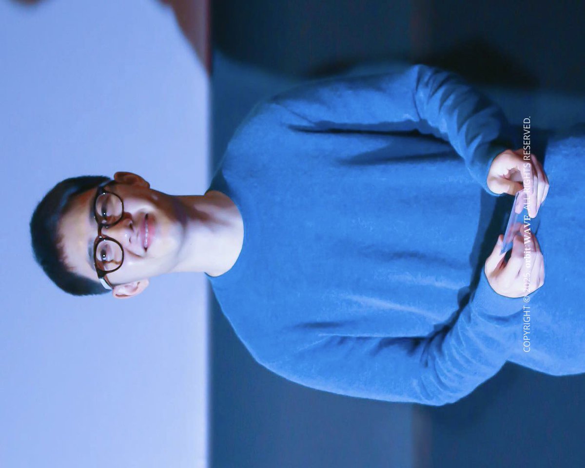 orbitw_'s tweet image. 언젠지 기억안나지만 스윙키즈 무대인사👋🏻
#도경수 #디오 #dohkyungsoo #DO