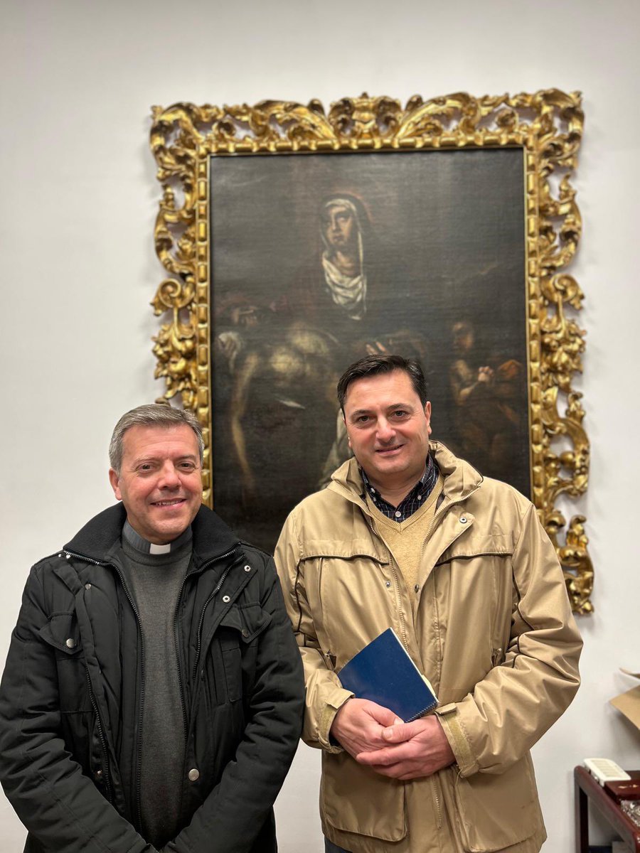 Felicitamos a D. Francisco Alba Claro por su reelección como Presidente de la Junta Superior del Consejo de Hermandades y Cofradías de Dos Hermanas, <a href="/consejoHdesDH/">ConsejoHdadesDosHnas</a> al igual que a todos sus componentes.

Que el Dulce Nombre de Jesús les guie y proteja siempre.