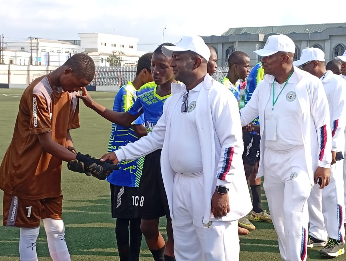 TonyeOrabere's tweet photo. PH hosts CDS Football Competition

…as Gen. Oluyede sue for national unity

https://t.co/5SDnWaDA5z https://t.co/LBxLMcy9B1