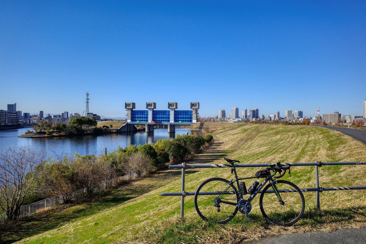 うなくーる tweet media