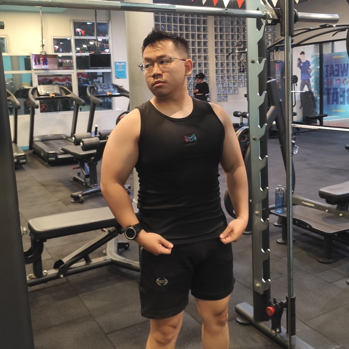 Sun_ofD's tweet image. I'm not a bear but I can be your bearing 😎