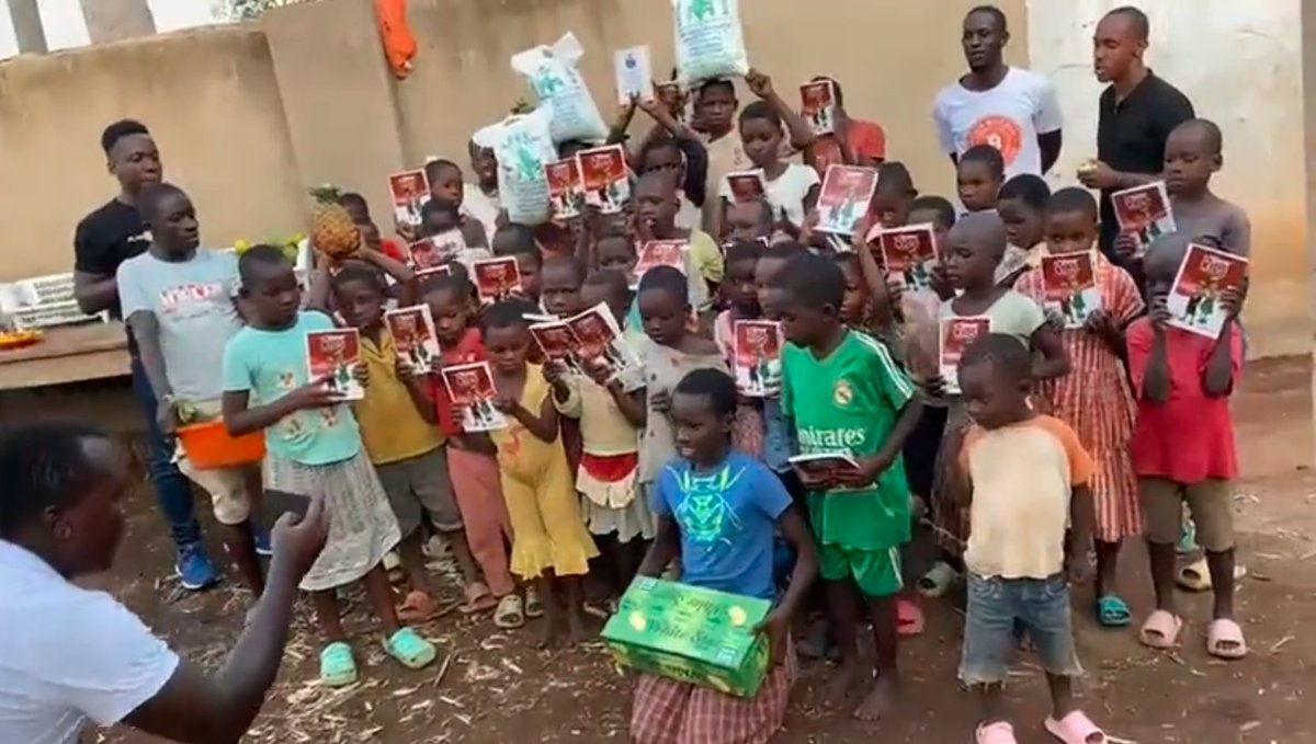 KidsBitcoin's tweet image. We're building a Bitcoin Factory for kids in the Global South and beyond 🔥

cc: @BrindonMwiine, @BitcoinKampala, @afansabila, @femilonge