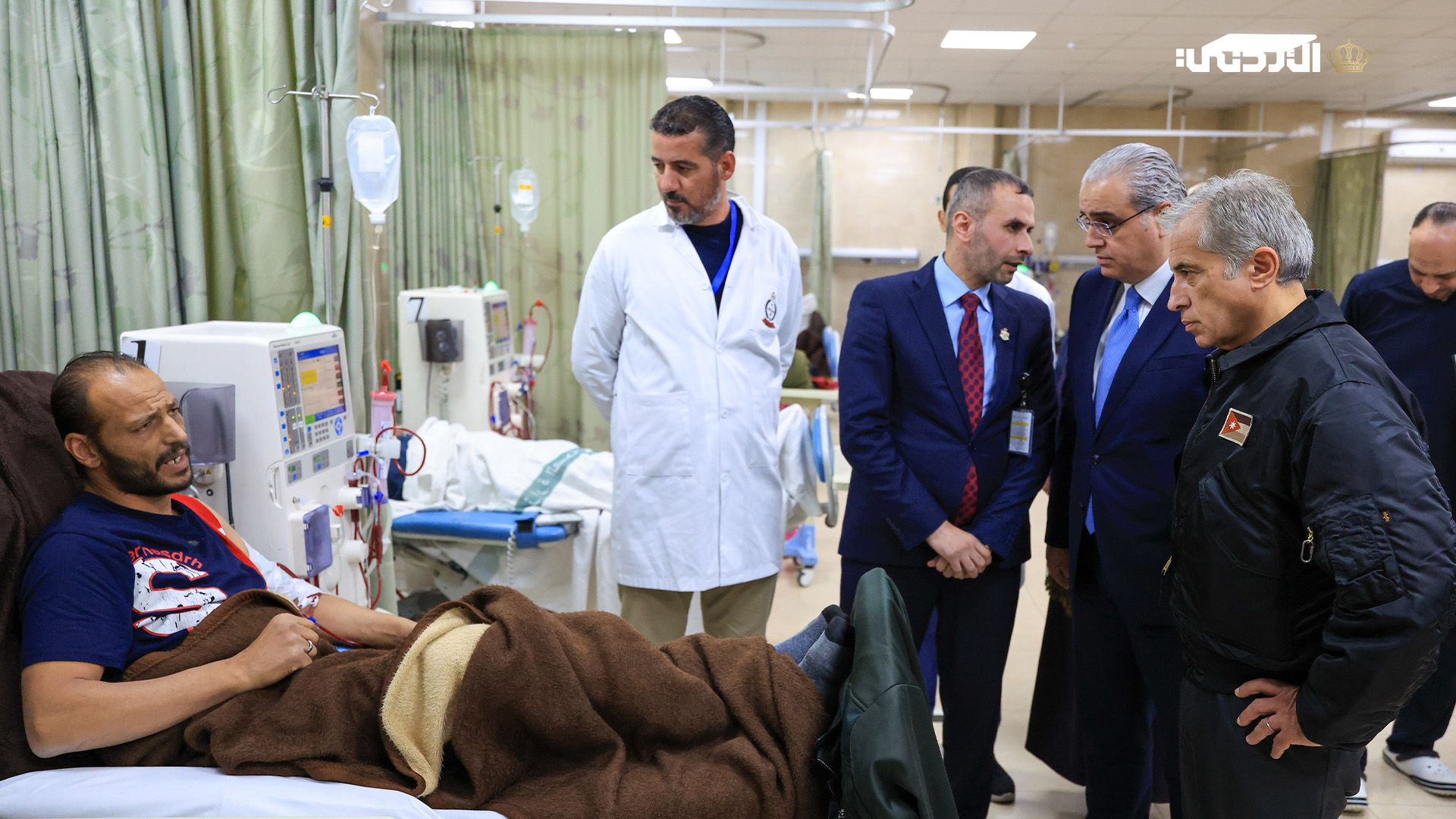 رئيس الوزراء الدكتور جعفر حسان يتفقد عدداً من المواقع في مناطق عين الباشا والبقعة وصافوط وأم الدنانير في محافظة #البلقاء 