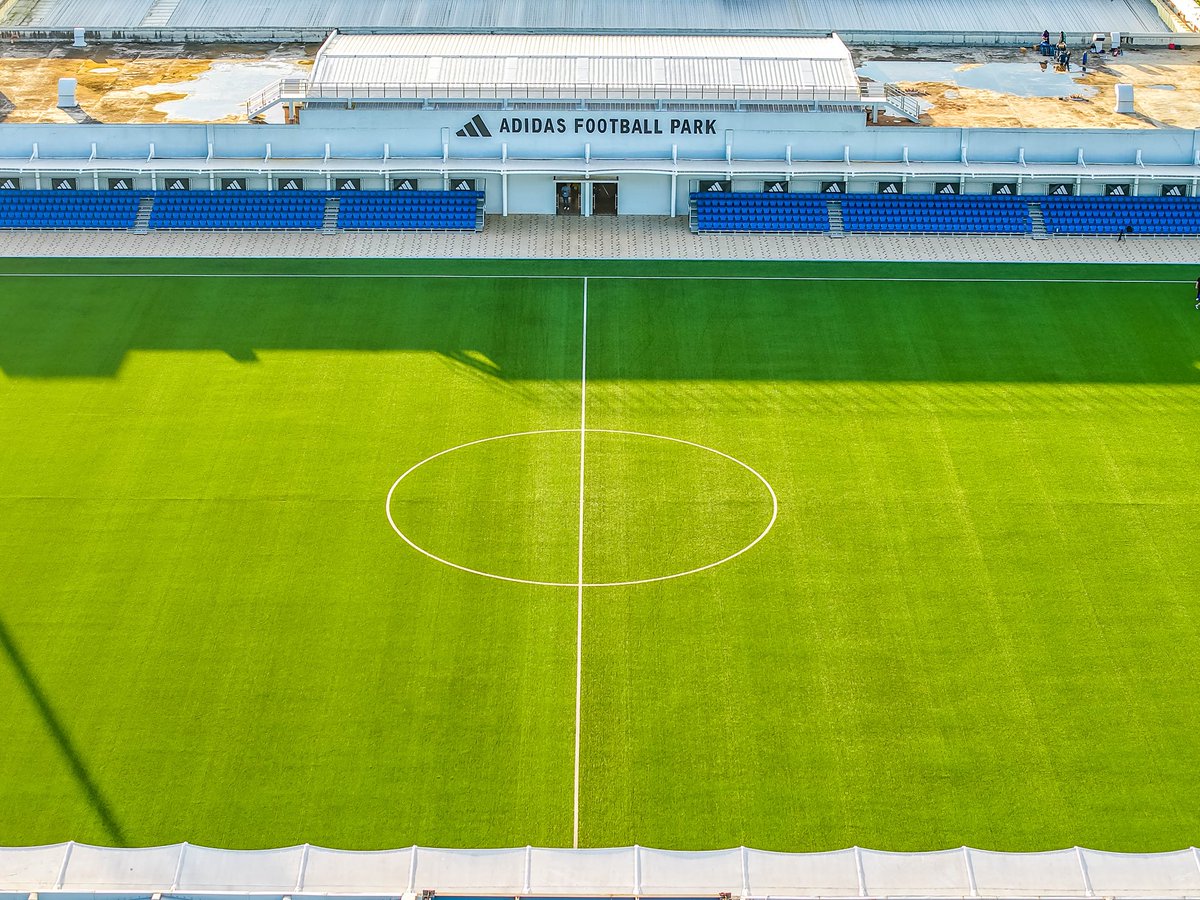 Football, taken to new heights. ⚽️🔥
The adidas Football Park is officially open at MOA Sky! Southeast Asia’s first FIFA-certified full-sized rooftop pitch and a new home for the game in the Philippines.