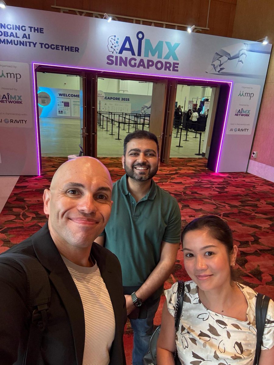 Perimattic's tweet photo. Singapore trip recap 🇸🇬
✓ AIMX Singapore - connecting with the global AI community
✓ Client meetups that turned into friendship moments
✓ Quick stop at Google Singapore
Building a company is about the product. But it's really about the people.
#Perimattic #AIMX #Singapore #AI @GauravIdeabox