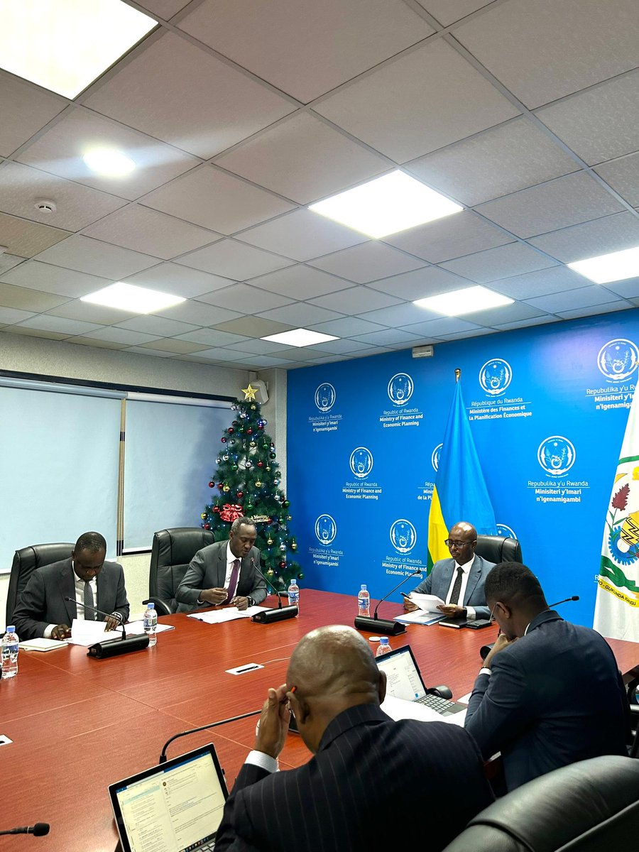 JUST IN: #Rwanda’s economy, as measured by Gross Domestic Product (GDP), amounted to more than Rwf5,525 billion in the third quarter of 2025, up from Rwf4,659 billion in the same quarter of 2024. 

GDP grew by 11.8% in the third quarter, following growth of 7.8% in the second