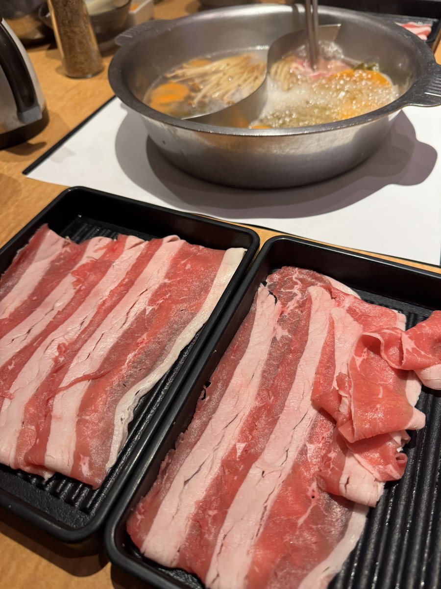 なんだかカミさんのお達しにより今日は次男坊連れてどん亭で