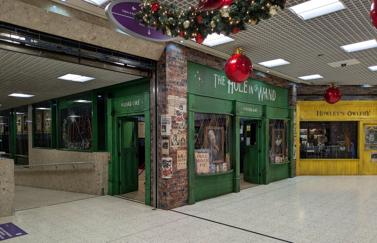 Our Curator <a href="/putting_gott/">Richard Gottfried</a>  recently visited The Hole In Wand Wizard Golf course at St Johns Shopping Centre in Leeds, West Yorkshire, England on his Crazy World of Minigolf Tour.

#TheCrazyGolfMuseum #TheMinigolfMuseum #CrazyWorldOfMinigolfTour #TheHoleInWand #Minigolf #CrazyGolf