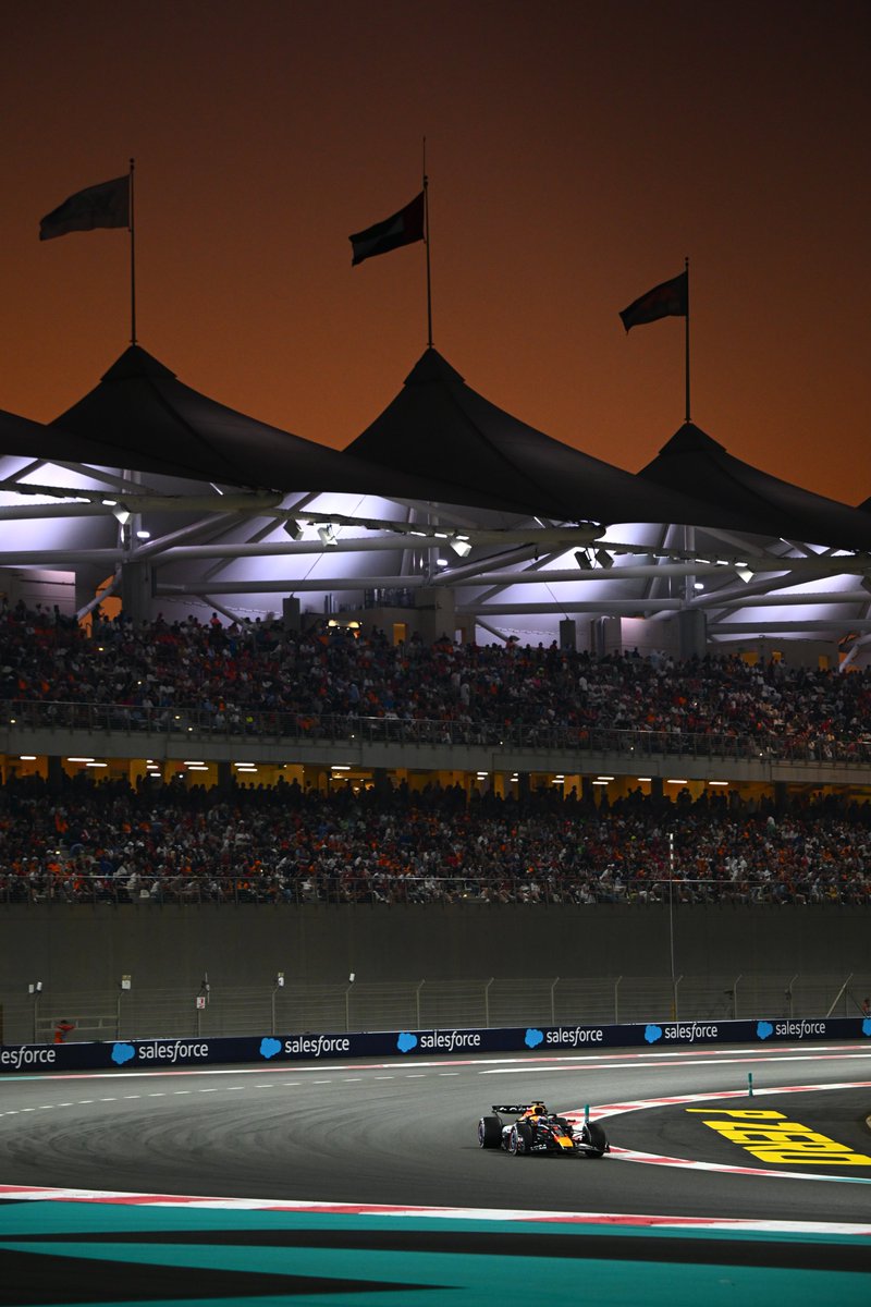 redbullracing's tweet image. RB21's last dance: a dominant dusk win 💃

#F1 || #RedBullRacing